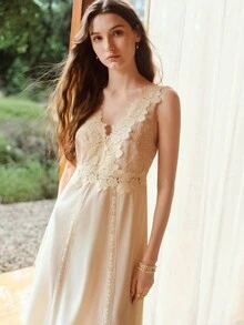 MOTF PREMIUM WOMEN'S MINIMALIST CONTRAST LACE SLEEP DRESS - Beige - View 8