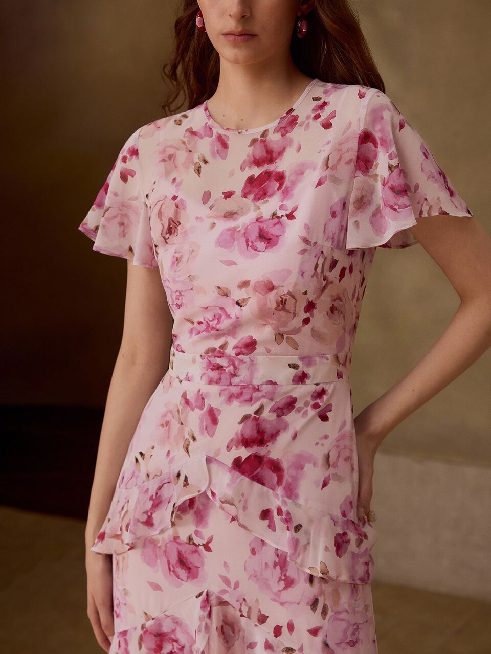 MOTF ALL-OVER FLORAL PRINT MULTI-LAYER RUFFLE HEM ASYMMETRICAL HEM DRESS
