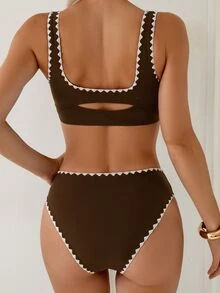 Swim Basics 女士夏季沙滩纯色贝壳边饰粗肩带前褶皱镂空露背比基尼上衣和短裤休闲度假泳装套装 - 棕色 - 查看 3