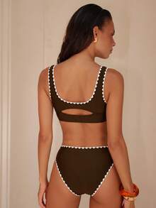 Swim Basics 女士夏季沙滩纯色贝壳边饰粗肩带前褶皱镂空露背比基尼上衣和短裤休闲度假泳装套装 - 棕色 - 查看 2