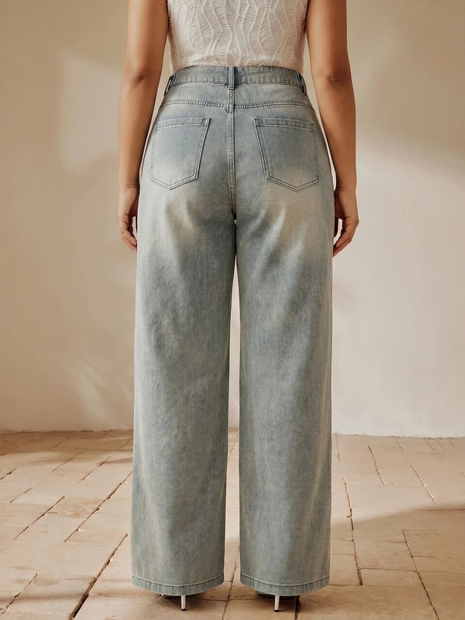Spring Women's Light Blue Denim Jeans New Floral Embroidery Washed Denim Versatile Casual Commute Straight Leg Jeans