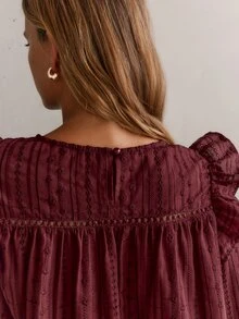 Nöista Burgundy, Loose-Fitting, Long-Sleeved Shirt. Relaxed,  Ruffle,Straight Exuding, Artistic,  Sweet Girlish.  Fall/Winter,Versatile Romantic.. - Brown - View 9