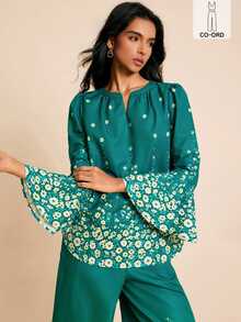 LOTSLUV Women's Early Autumn Elegant Romantic Commute Brunch Green Floral Aqua Green Gradient Small Ditsy V-Neck Bell Sleeve Blouse And Straight Leg Pants Set - Green - View 3