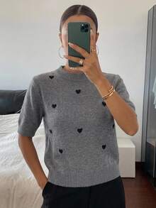 DAZY Heart Decor Loose Fit Short Sleeve Round Neck Casual Knit Top For Women, Spring/Autumn - Grey - View 3