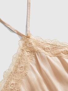 Sweetness Gaun Mini Wanita Romantis Bahan Chiffon dengan Leher Halter, Hiasan Renda dan Ruffle Ringan - Aprikot - View 3