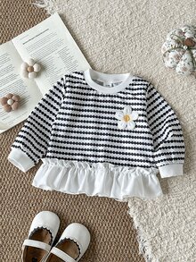 SHEIN Infant Girls Fashion Embroidered Lace Hem Printed Sweatshirt - Black and White - View 9