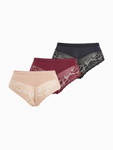 Slumbrini Plus Size Lace Patchwork Panties 3-Piece Set - Multicolor - View 3