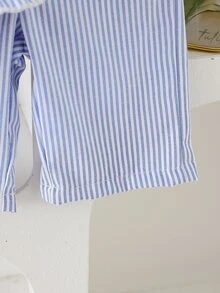 SHEIN 2件組女嬰春秋藍白條紋清新甜美風蕾絲飾邊彼得潘領收腰上衣寬腿褲套裝 可愛爸爸的小女孩 - 藍色 - 查看 8