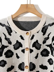 GlowEve Women's Casual Retro Vintage 70s Black And White Leopard Print Cardigan, Fall/ Brunch School - Black and White - View 3
