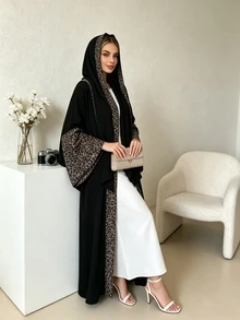 Yasmyna 黑色豹紋拼接拼接式長袍配希賈布套裝，保守長袖長袍，優雅伊斯蘭女性服飾，杜拜秋冬穆斯林卡夫坦 - 黑色 - 查看 5