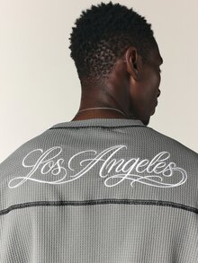 SUMWON Oversized Waffle Knit Long Sleeve Crew Neck Tee With Los Angeles Script Back Print And Contrast Stitching Detail - Grey - View 7