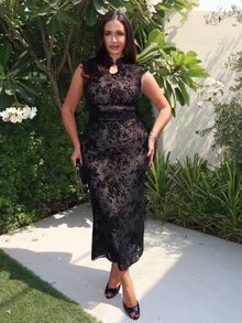 MDEdit Gaun Panjang Elegan Model Cheongsam Berwarna Hitam dengan Tekstur Beludru Timbul dan Potongan Pas Badan, Cocok untuk Musim Semi dan Musim Panas, Gaun untuk Wanita di Musim Panas - Hitam - View 3