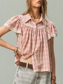 SHEIN Korean Style Soft Pink Plaid Turn-Down Collar Doll Blouse For Women, Lace Trim Puff Short Sleeve Loose Short Cropped Shirt, French Vintage Pleated Hem Slimming Youthful Petite Plaid Button-Up Top - Multicolor - View 6