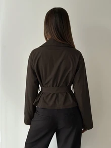 Aloruh 女款純色翻領長袖雙排扣風衣，深褐色，秋季優雅通勤款 - 棕色 - 查看 2