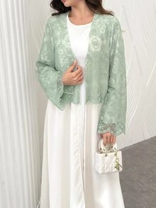 Yasmyna عباية خضراء فاتحة مزينة بالترتر والدانتيل بتصميم مرقع وأكمام طويلة واسعة - لون مشمشي - مشاهدة 4