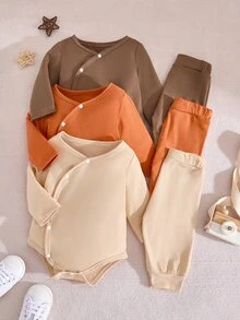 SHEIN 这款三件套连体衣套装采用优质面料精心设计，为婴幼儿提供舒适便捷的穿着体验。套装包含三件连体衣，每件款式和细节各不相同，满足宝宝在不同场合的各种穿着需求。中性婴儿服装，保暖婴儿服装，男女宝宝通用服装，秋冬季时尚套装。 - 彩色 - 查看 2