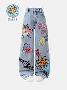 SHEIN 青少年女孩牛仔工裝寬腿牛仔褲，藍色夏季街頭風 Y2K 度假返校款，粉色愛心英文印花，彈性腰帶，寬鬆版型，附口袋 - 淺色水洗藍 - 查看 5