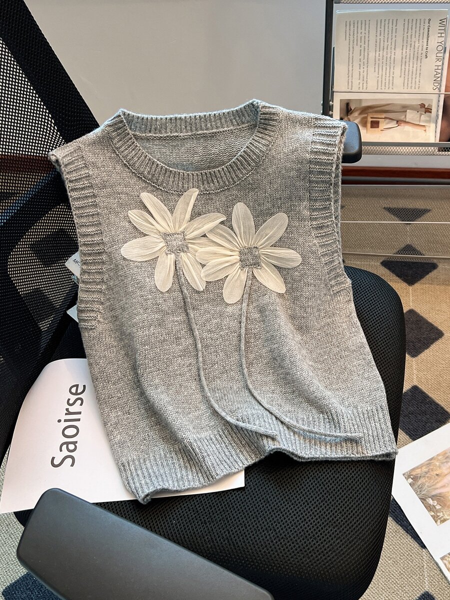 Franclia 女士春夏新款休闲法式优雅设计,尽显奢华感,舒适氛围,精致立体,适合约会、通勤等场合,花卉针织背心,无袖背心上衣(随机花朵图案) - 灰色 - 查看 1