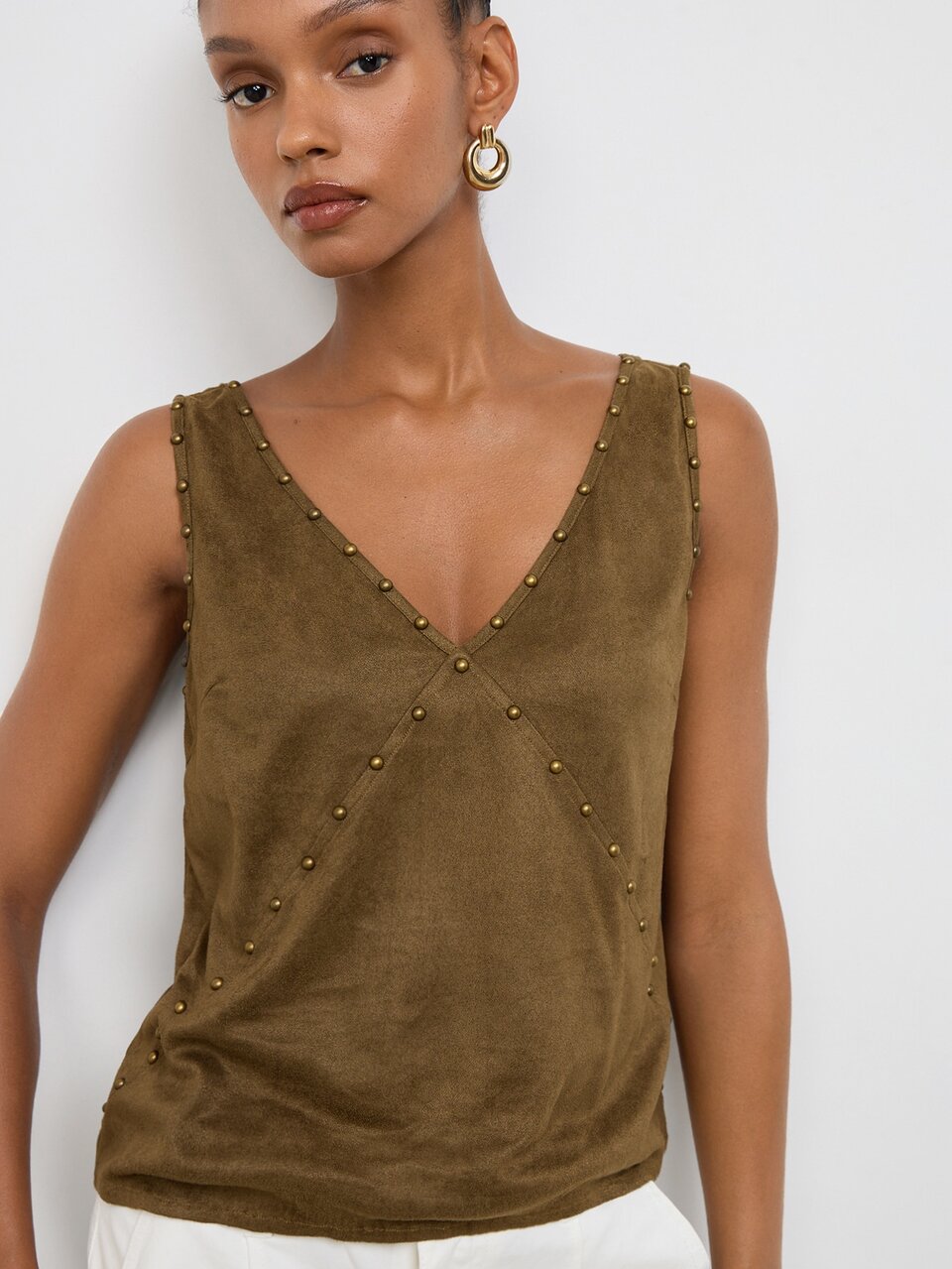 SHEIN Maija Army Green Women's Tank Top With Metal Studs Decoration V-Neck Sleeveless Autumn/Winter Urban Style Business Basic Rock In Rio