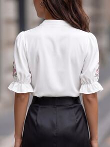 Balvessa Blusa da donna con scollo a V, ricamo floreale, stile casual romantico ed elegante, versatile per uso quotidiano, brunch e appuntamenti, rosa e bianco, estiva - Bianco - Visualizzare 2