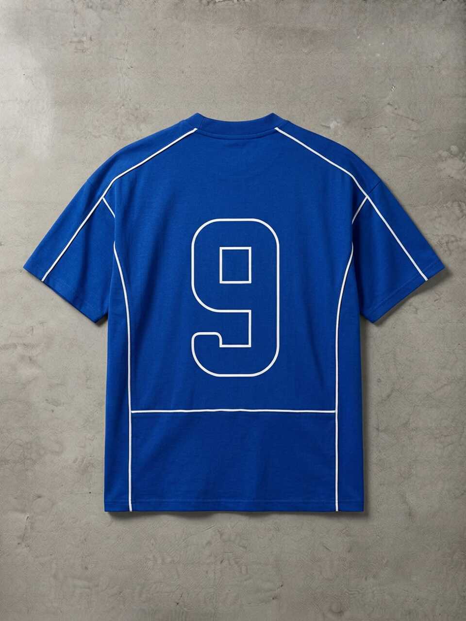 Maglietta da calcio oversize Worldwide con piping a contrasto, stampa numero 9 sul retro, girocollo, maniche corte, top da calcio