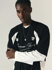SUMWON Camiseta de equipo oversized con bloques de color, estampado de letra cursiva y gráfico del número 26, cuello redondo y manga corta - Negro - Ver 4