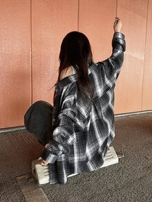 FRIFUL Women's Early Autumn New Korean Style Plaid Loose Long Sleeve Shirt - Black - View 7