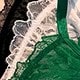 متعدد الألوان