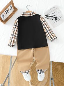 SHEIN Playful Pals 男嬰格紋卡通圖案 2 合 1 POLO 衫與長褲休閒日常套裝 - 卡其色 - 查看 2