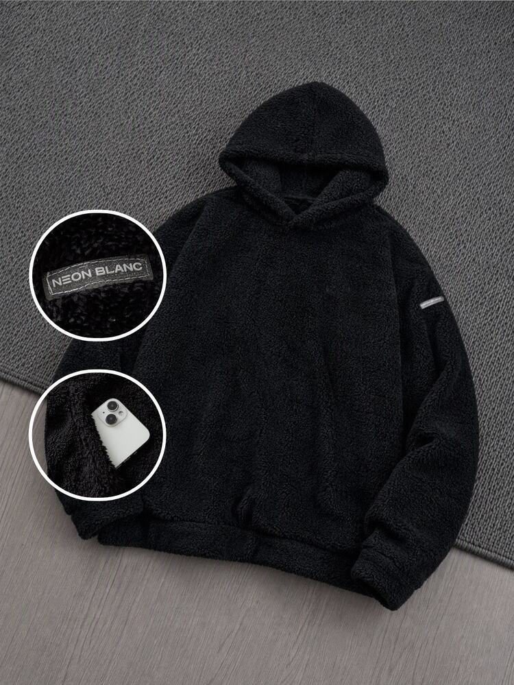 Manfinity RebelGame Men's Casual Streetwear Versatile Solid Color Hoodie Sweatshirt, Autumn/Winter Hiking Beach Black Vintage Y2K Baggy Streetwear, For Holiday - Black - View 1