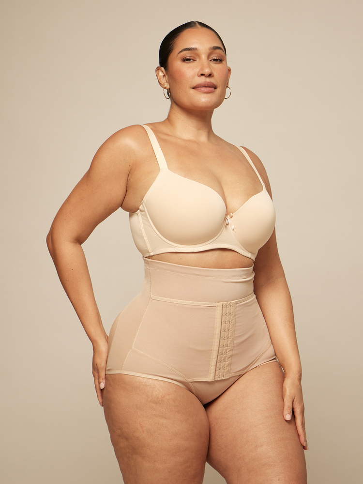 SHEIN BAE CURVE 大碼女性高腰收腹型內褲 - 杏色 - 查看 5