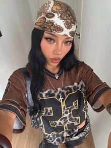 Coolane 女款豹紋數位印花V領短袖休閒T恤 - 棕色 - 查看 4