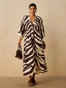 Travachic Damen Große Größen-Urlaubskleid mit Allover-Muster, tiefem V-Ausschnitt und Oberschenk-Schlitz, für Abschlussfeier, Herbst, lässig und elegant, tropisches Hawaii-Outfit, Weiß - Grün - Übersicht 6