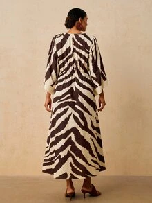 Travachic Damen Große Größen-Urlaubskleid mit Allover-Muster, tiefem V-Ausschnitt und Oberschenk-Schlitz, für Abschlussfeier, Herbst, lässig und elegant, tropisches Hawaii-Outfit, Weiß - Grün - Übersicht 3