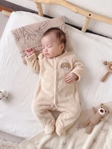 SHEIN 秋冬新生兒居家連身衣，可愛小狗大象無尾熊刺繡，杏色單面水晶絨毛，休閒極簡長袖連腳爬行服 - 彩色 - 查看 1