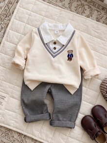 SHEIN Playful Pals 2件組男嬰 Polo 衫長褲套裝，學院風可愛杏色小熊仿兩件式格紋長袖翻領休閒款，適合生日派對、秋季慢跑、周歲生日、復古風 - 白色 - 查看 6