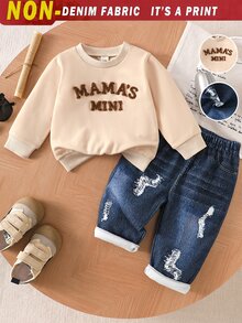 SHEIN Playful Pals 2件套/男嬰服飾時尚休閒可愛運動風秋冬新款，刺繡英文字母圖案，杏色長袖圓領衛衣上衣 + 藍色休閒牛仔風長褲，柔軟舒適面料，適合日常穿著或戶外 - 杏色 - 查看 3
