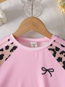 SHEIN 少女休閒輕運動豹紋印花插肩袖T恤，胸前可愛蝴蝶結對比粉色針織素色布料，Y2K復古雙條紋豹紋印花短褲套裝，適合休閒活動、街拍、運動 - 粉色 - 查看 5