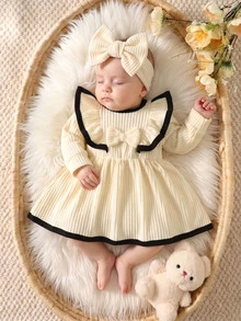 SHEIN Đầm dài tay cho bé gái sơ sinh màu đen phối apricot, gân tăm, nơ bèo nhún, tay cánh dơi, cổ tròn, chất nỉ dày ấm, phong cách công chúa ngọt ngào thanh lịch cho sinh nhật mùa thu - Màu be - Xem 4