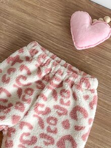 SHEIN 2件組女嬰秋冬日常穿著可愛保暖刷毛法蘭絨愛心連帽衛衣與長褲套裝 - 粉色 - 查看 9