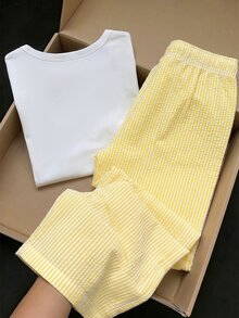 2pcs/Set Young Girl Basic Casual Solid Color Set, Horse Print, Asymmetric Hem, Side Ruched Design, Round Neck Long Sleeve T-Shirt, Paired With Yellow Striped Textured Straight Leg Pants Set, Suitable For Daily/Outdoor Occasions, Spring/Summer/All Season, Young Girls Sets, Children Daily Comfortable Summer Outfit, Girls Outfits - Yellow - View 2