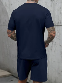 Manfinity Homme Men's Leather Patch Decor Casual Fitted T-Shirt Set - Navy Blue - View 2
