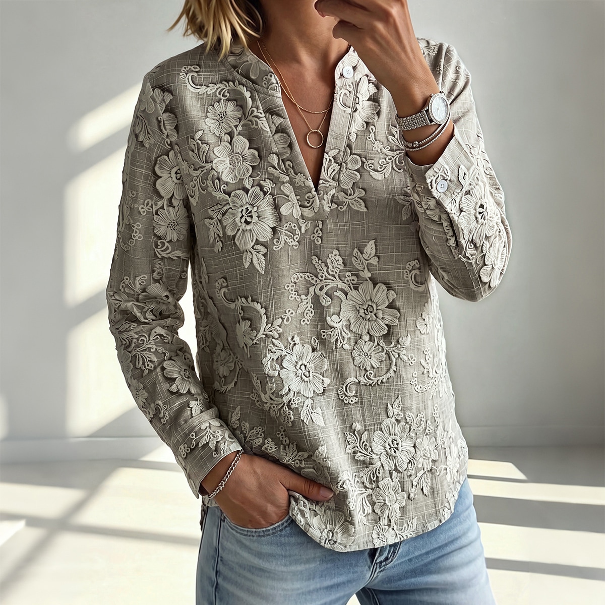Women's Autumn Vintage Lace Floral Print V-Neck Blouse Loose Fit Middle-Aged Women Top