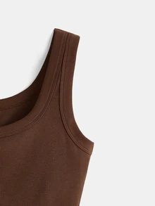 SHEIN BASICS 女款純色短版背心上衣 夏季款 - 巧克力棕 - 查看 5