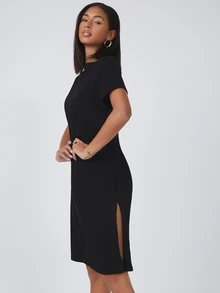 SHEIN BASICS 女款開衩下擺圓領休閒素色T恤洋裝夏季穿搭 - 黑色 - 查看 3