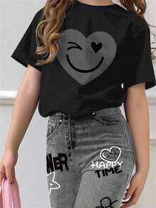 SHEIN Leap Crew 两件套少女休闲宽松爱心涂鸦印花圆领短袖T恤搭配喇叭裤套装，适合夏季、秋季穿着，居家、外出、街拍、校园等场合皆宜。 - 彩色 - 查看 3