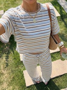 Muchica 女款休閒海岸風寬鬆短版T恤與長褲兩件套，美式復古條紋穿搭，街頭風，藍白條紋 - 彩色 - 查看 4