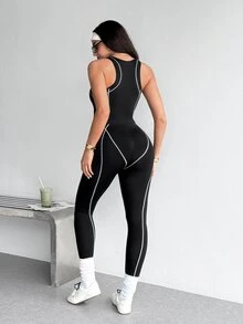Dewbera Dewbera Setelan Tank Top dan Legging Wanita Tanpa Jahitan Garis Hitam Putih untuk Olahraga Musim Panas, Gaya Athleisure yang Sopan - Hitam dan Putih - View 2
