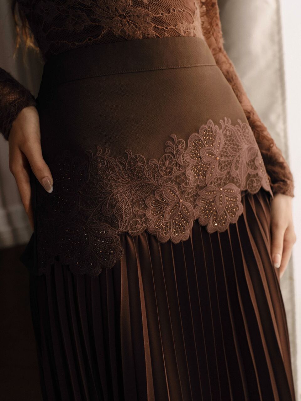 Anewsta Women's Elegant Brown Pleated Embroidered Umbrella Skirt