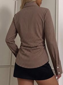 SHEIN EZwear 返校季女款襯衫，腰部抓皺前開鈕扣長袖襯衫，適合初秋 - 彩色 - 查看 2